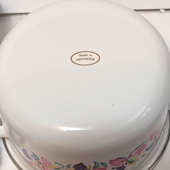 Vintage NEW enamel floral mini stock pots with lids - Picture 9 of 12